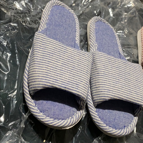 STRIPED SLIDES - Picture 9 of 12